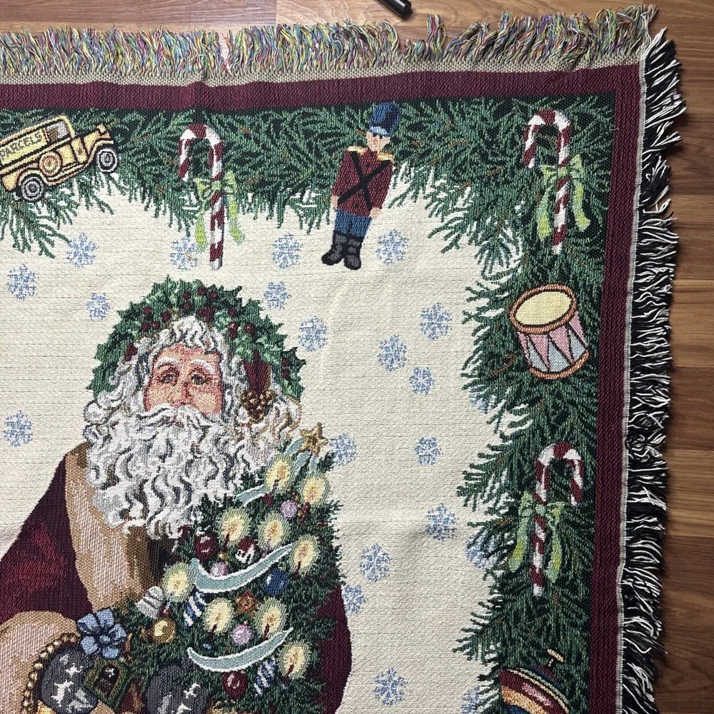 Goodwin Weaver Old World Christmas Santa Tapestry Fringe Throw Blanket 64x44 USA